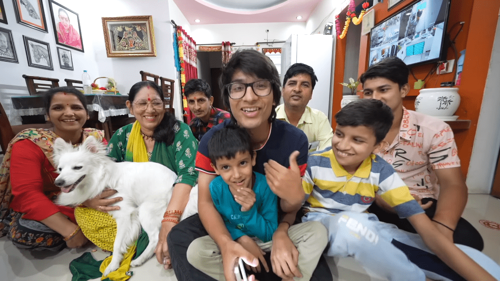 sourav joshi family photo